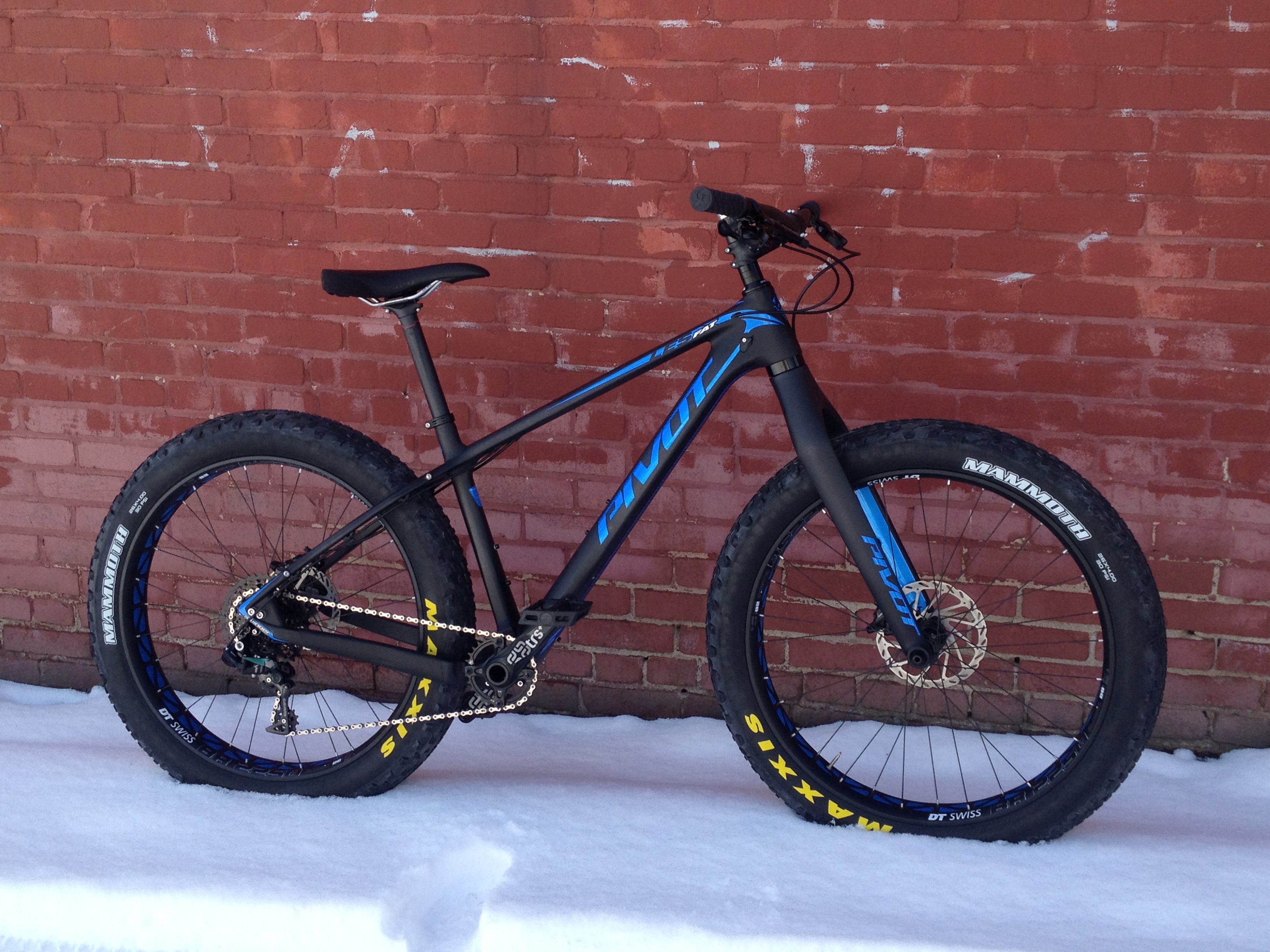 pivot fat bike